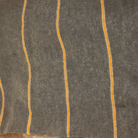 Scarf - Picture 2 of 5